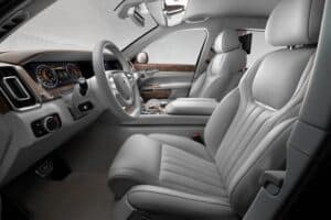 Aurus-Senat-front-seats