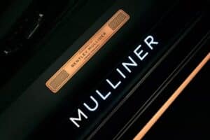 Bentley-Batur-Black-Rose-311-14-2048×1366