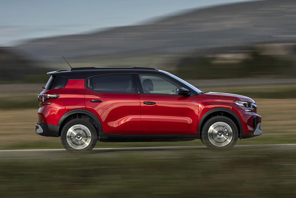 https://autogreeknews.gr/wp-content/uploads/2025/03/Citroen-C3-Aircross-2025-21.jpg