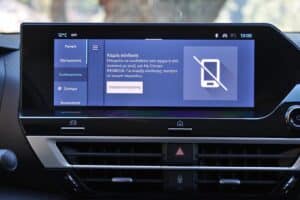 Citroen C4 1.2 Hybrid 136 hp (18)