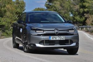 Citroen C4 1.2 Hybrid 136 hp (2)