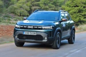 Dacia-Duster-new-kinisi