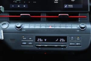 Hyundai-Kona-Hybrid-2024-(12)