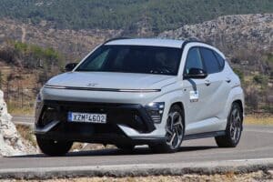 Hyundai-Kona-Hybrid-2024-(32)