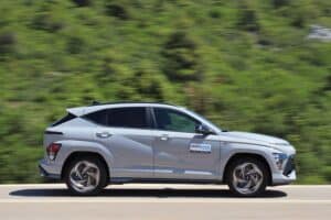 Hyundai-Kona-Hybrid-2024-(4)
