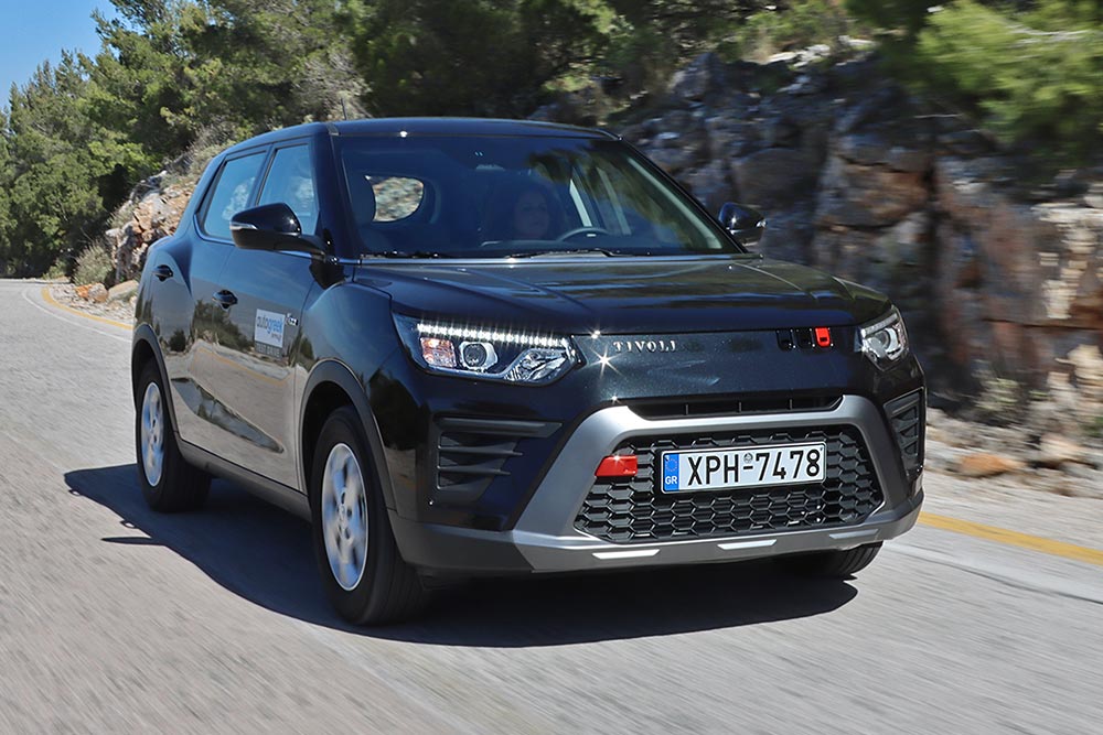 https://autogreeknews.gr/wp-content/uploads/2025/03/KGM-Tivoli-1.5-163-PS-4.jpg