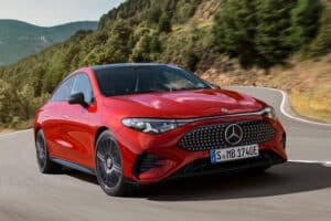 Mercedes-Benz-CLA-2025-(2)