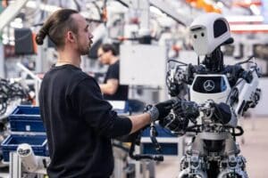 Mercedes-Benz-Robot-Factory-11-2048×1152