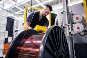 Mercedes-Benz-Robot-Factory-18-2048×1366