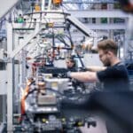 Mercedes-Benz-Robot-Factory-20-2048x1366