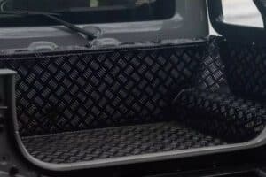 Suzuki-Jimny-6×4-13-2048×1366