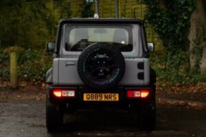 Suzuki-Jimny-6×4-5-2048×1230
