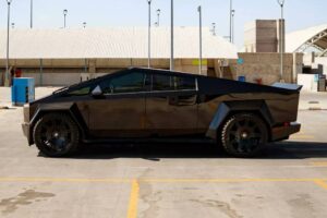 Tesla-Cybertruck-Widebody-18