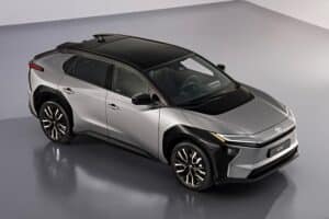 Toyota-bz4x-2025-(10)