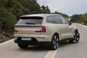 Volvo EX90 Performance (10)