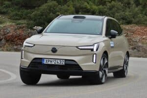 Volvo EX90 Performance (13)