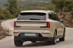 Volvo EX90 Performance (15)