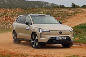 Volvo EX90 Performance (42)