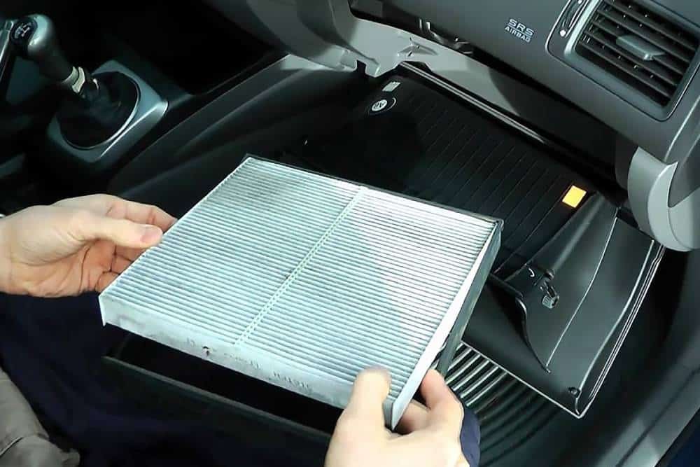 https://autogreeknews.gr/wp-content/uploads/2025/03/air-cabin-filter-07.jpg