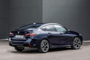 bmw-2-series-2025-(12)