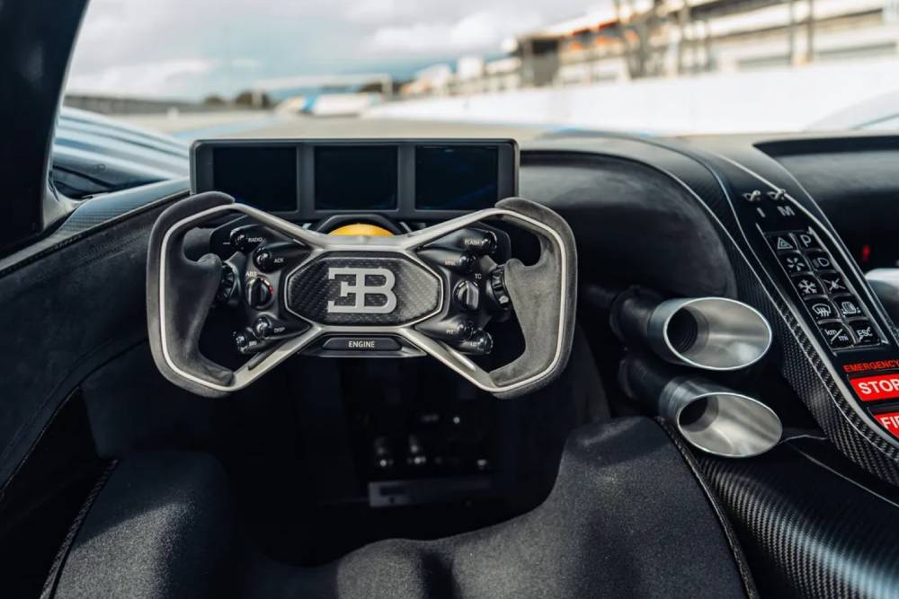 https://autogreeknews.gr/wp-content/uploads/2025/03/bugatti-bolide-track-testing-09.jpg