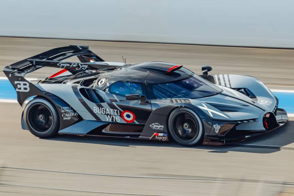 https://autogreeknews.gr/wp-content/uploads/2025/03/bugatti-bolide-track-testing.jpg