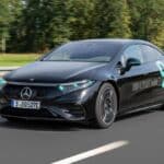 if-you-see-a-mercedes-benz-flashing-turquoise-ligh (1)