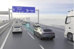 if-you-see-a-mercedes-benz-flashing-turquoise-ligh (8)