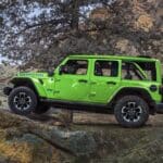 jeep-brings-the-mojito-green-in-the-gladiator-line (3)