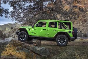 jeep-brings-the-mojito-green-in-the-gladiator-line (3)