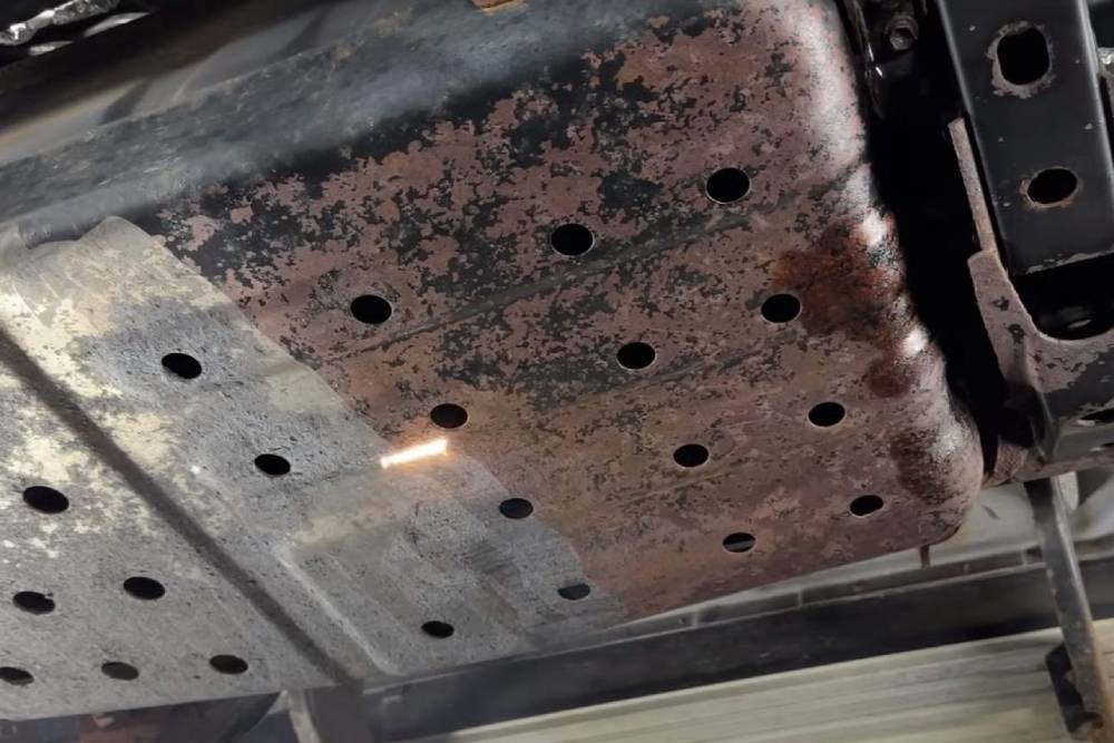 https://autogreeknews.gr/wp-content/uploads/2025/03/laser-rust-removal.jpg