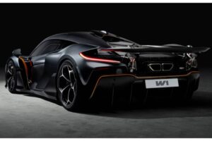 mclaren-w1-black-in-spotlight-rear-view-1_crop-16x