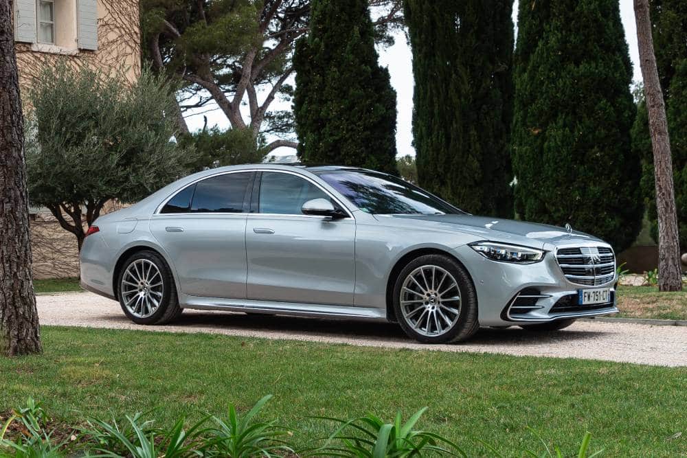 https://autogreeknews.gr/wp-content/uploads/2025/03/mercedes-benz_s_350_d_amg_line_13.jpg