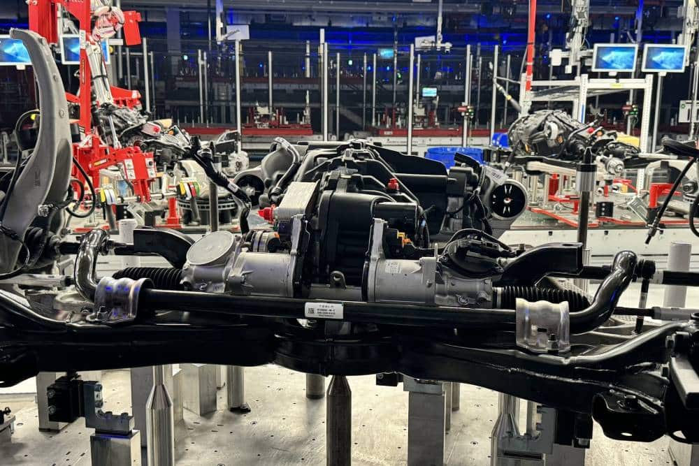 https://autogreeknews.gr/wp-content/uploads/2025/03/tesla-202584-software-offers-improvements-for-the-3.jpg