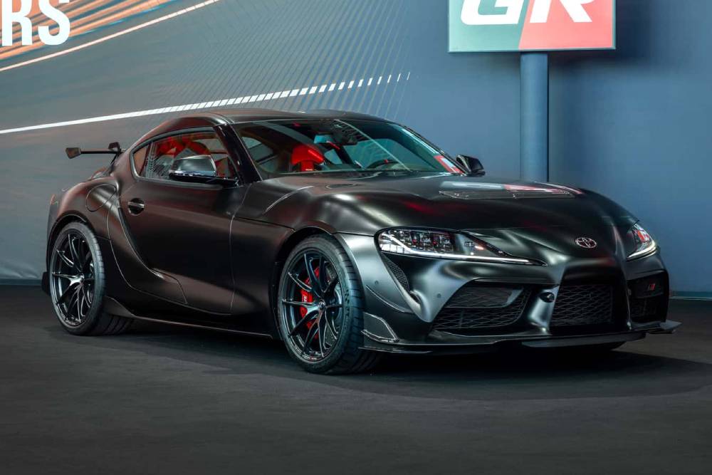 https://autogreeknews.gr/wp-content/uploads/2025/03/toyota-gr-supra-a90-final-edition-1.jpg