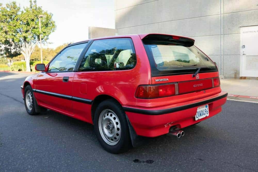 https://autogreeknews.gr/wp-content/uploads/2025/04/1991-Honda-Civic-Si-331-2-2048x1365-1.jpg