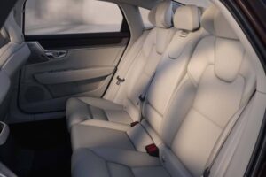 2026-volvo-s90 (16)