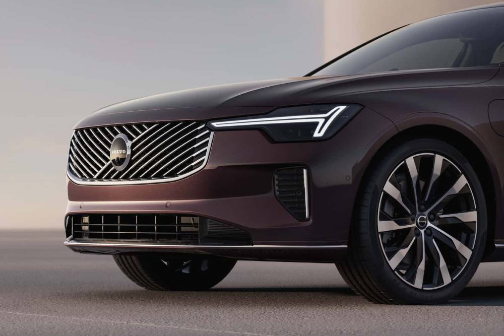 https://autogreeknews.gr/wp-content/uploads/2025/04/2026-volvo-s90-5.jpg