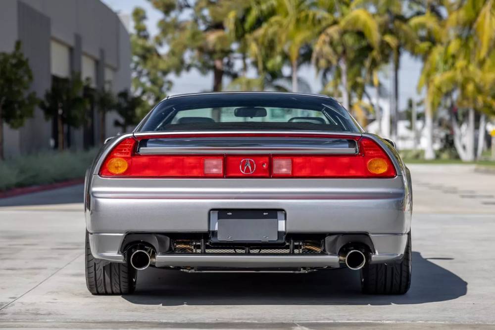 https://autogreeknews.gr/wp-content/uploads/2025/04/Acur-NSX-Supercharged-6.jpg