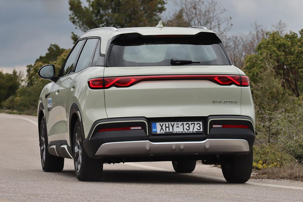 https://autogreeknews.gr/wp-content/uploads/2025/04/BYD-ATTO-2-32.jpg