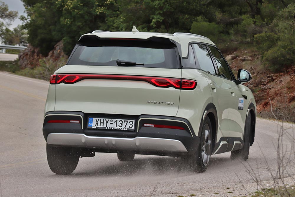 https://autogreeknews.gr/wp-content/uploads/2025/04/BYD-ATTO-2-38.jpg
