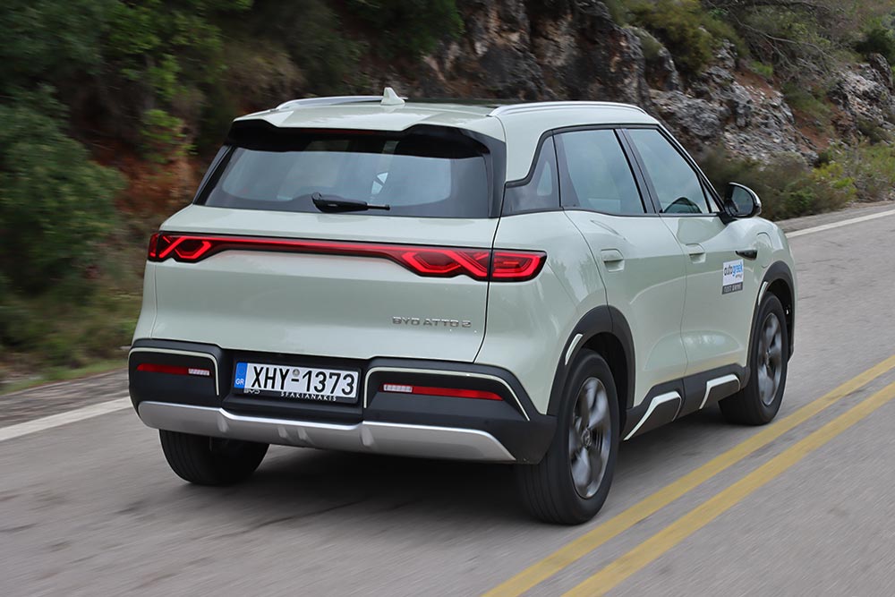 https://autogreeknews.gr/wp-content/uploads/2025/04/BYD-ATTO-2-40.jpg