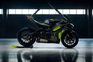 Ducati-Panigale-V4-Lamborghini-409-14-2048×1303