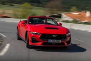 FORD MUSTANG CONVERTIBLE_01 (1)