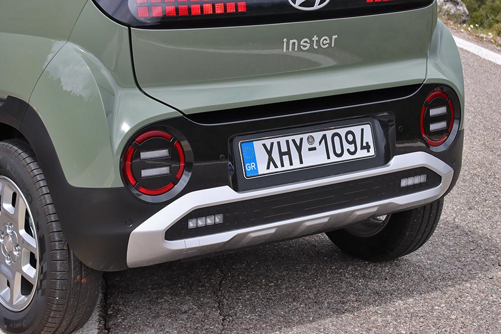 https://autogreeknews.gr/wp-content/uploads/2025/04/Hyundai-Inster-115-PS-13.jpg