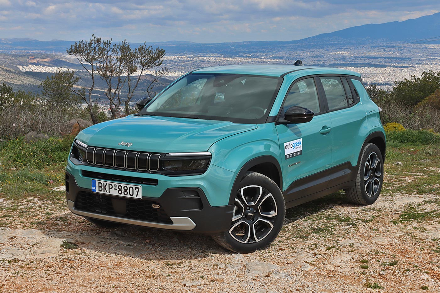 Στον πάγο η χαμηλή τιμή του Jeep Avenger