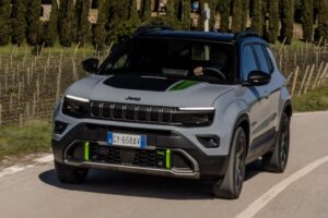 Jeep-Avenger-4xe-(1)