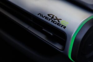 Jeep-Avenger-4xe-(5)