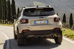 Jeep-Avenger-4xe-(8)