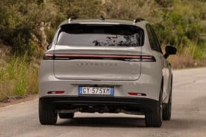 Leapmotor-C10-REEV-(6)